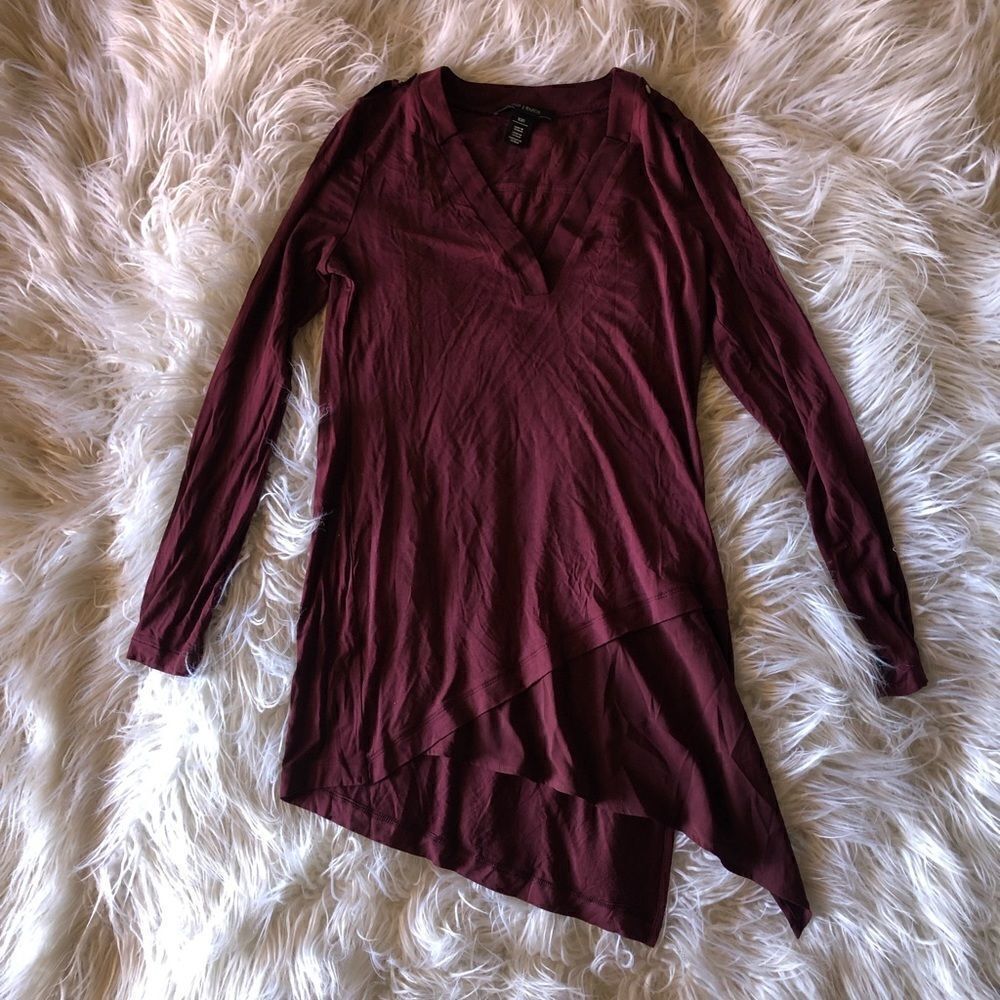 WHITE HOUSE BLACK MARKET TOP